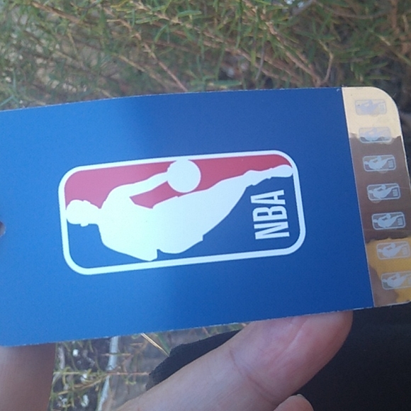 Nwt NBA T-shirt (M) - Picture 5 of 7